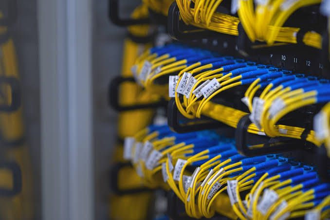 Ilustrasi Internet Fiber Optic LDS NET